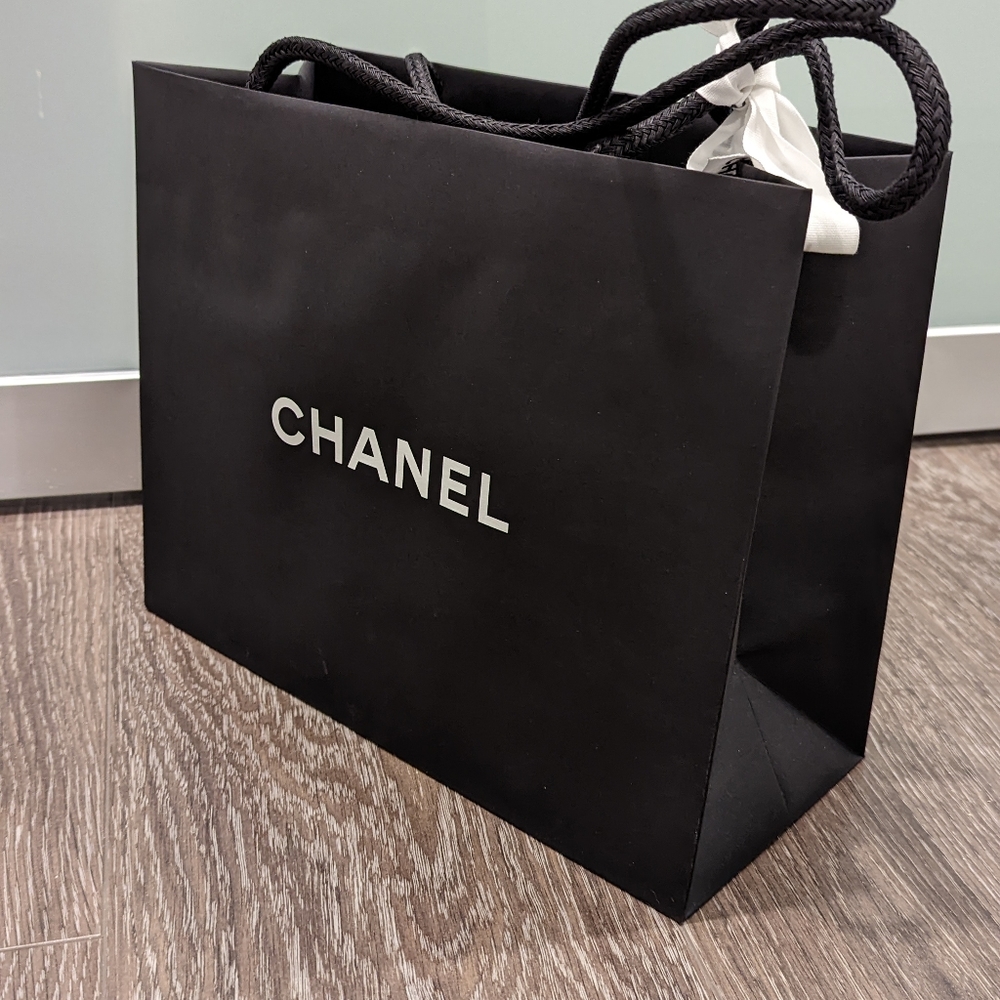 Chanel Paper Bag - Picture 2 of 4